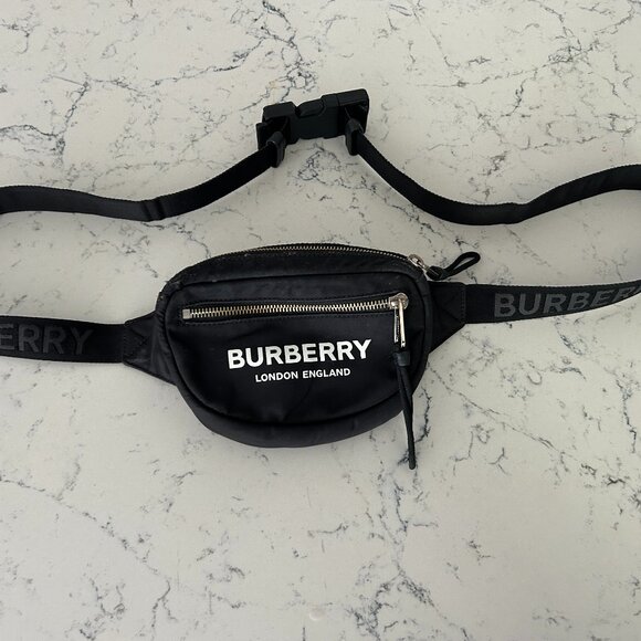 🤎 ♥️ 🖤 Burberry Black Bum Bag / Belt Bag - Picture 6 of 9